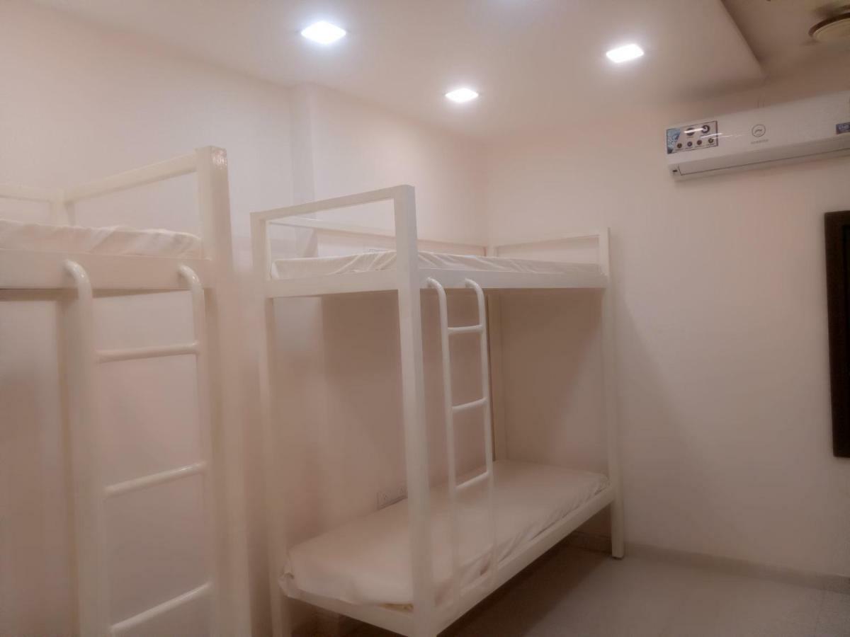 Hotel Prestige Аджмер Экстерьер фото